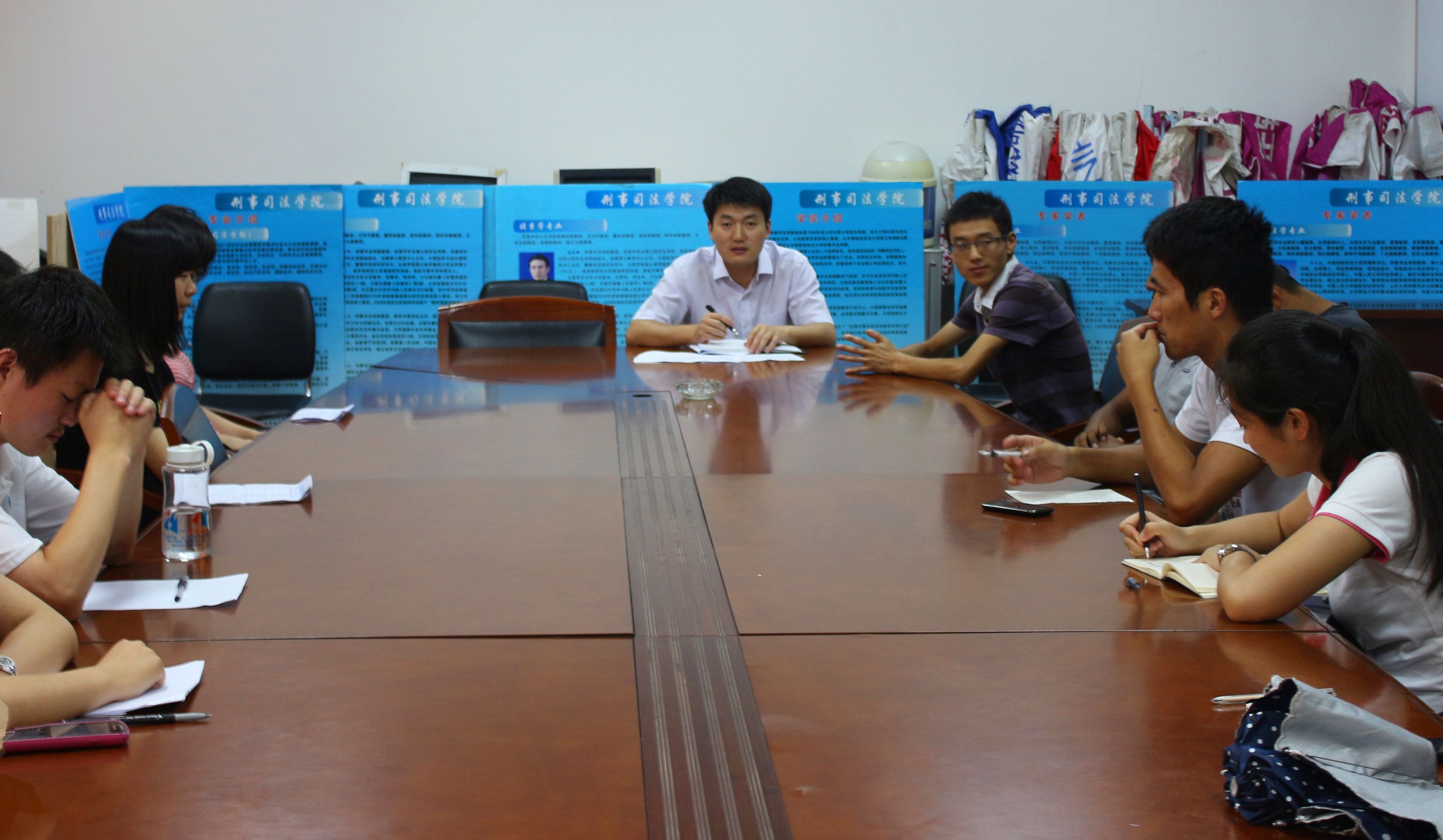 永利官网召开学生日常学习生活交流会