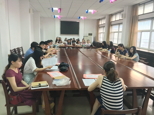 永利官网研究生会顺利召开总结表彰换届会议