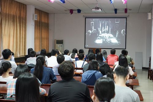 看革命电影,忆峥嵘岁月——永利官网研究生党支部“两学一做”活动记