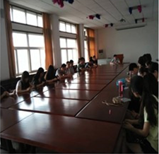 永利官网举行研究生暑期安全动员会